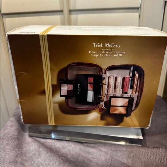 Trish‎ McEvoy Power of Makeup Medium Box Planner Amazing!! - Picture 1 of 11